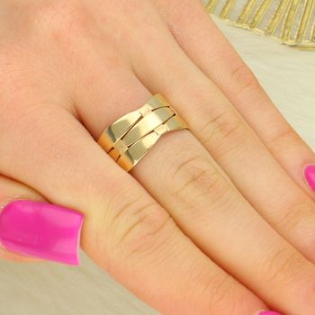 Szeroki złoty pierścionek damski  „Przeplatane kwadraciki matowe” – elegancja i styl prs.jpg